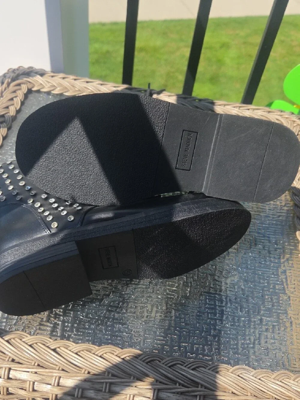 Steve Madden bold black